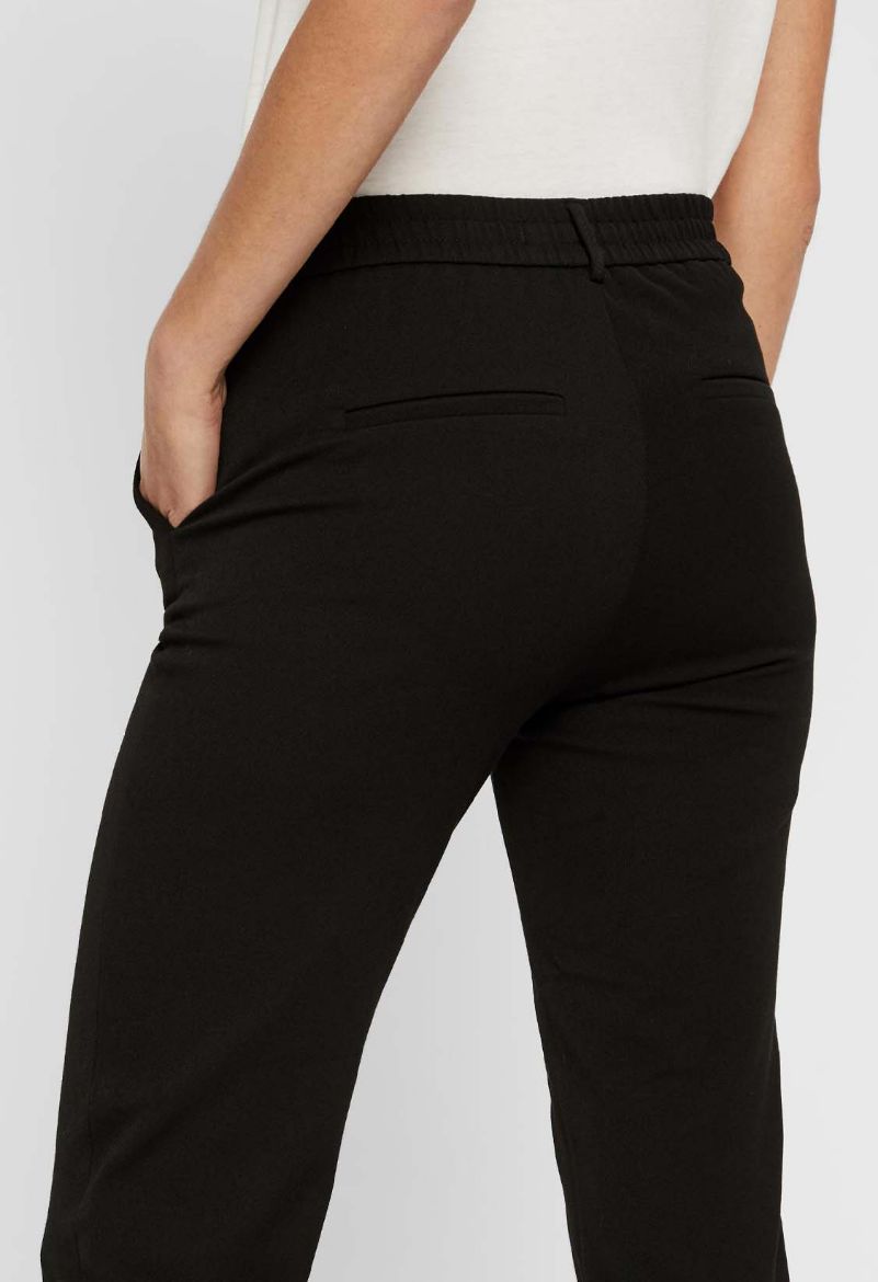 Image de Vero Moda Tall Pantalon à Enfiler Maya Longueur Cheville, noir